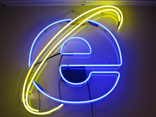 Internet-Explorer-8-RTW-MUI-Packs-for-XP-SP3-2.jpg